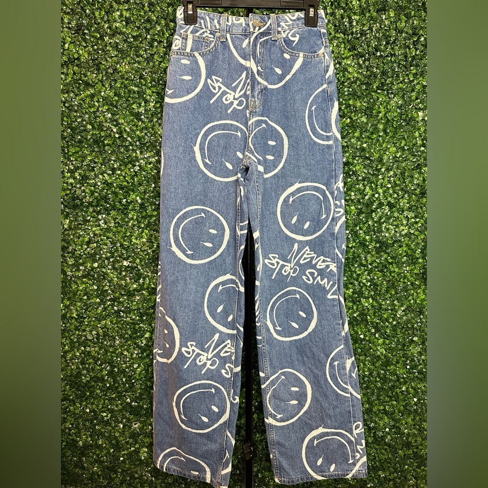 H & M Women’s Jeans Smiley Originals- Sz 2